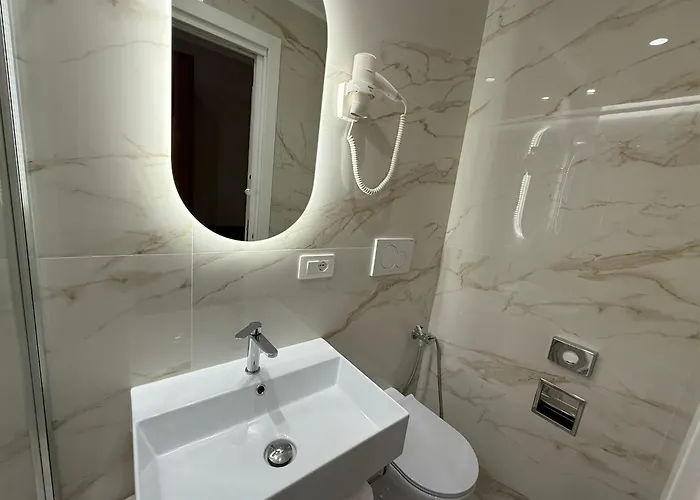 Otel Lumi *